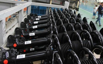 我帶兒子看造車！金剛工廠參觀之旅